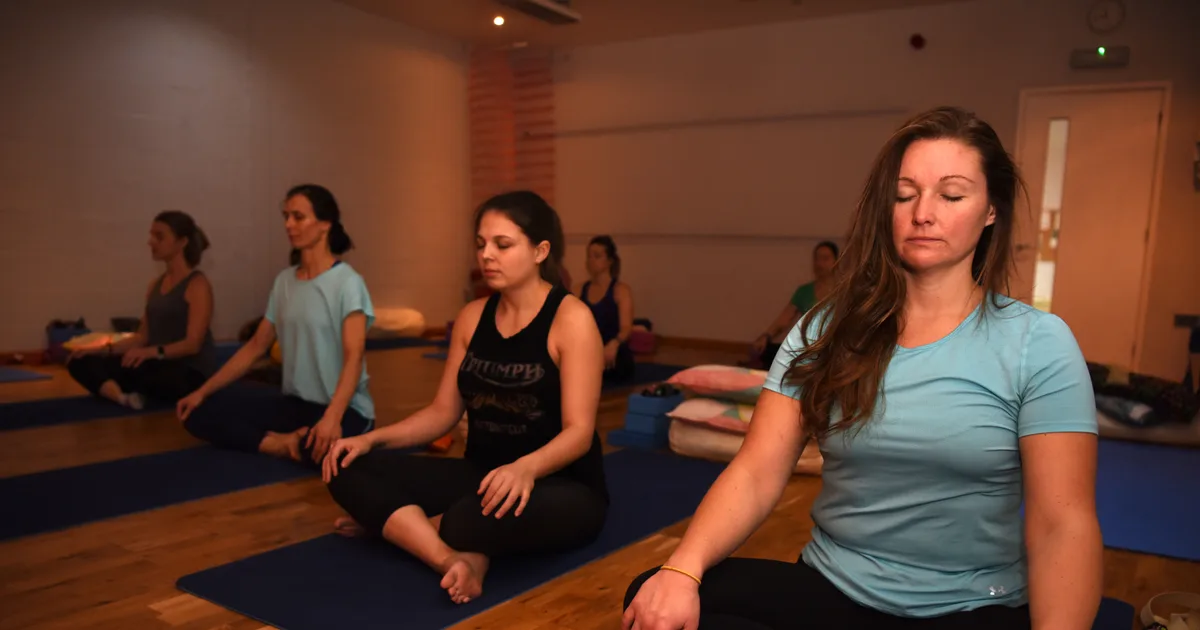 Rentenversicherungspflicht für Yogalehrer: Wer zahlen muss, wie viel, und was eine Nachzahlung kostet